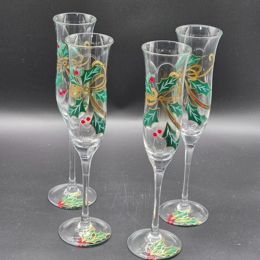 Set Of 4 LENOX Holiday Spirit Champagne Flutes Glasses Christmas Holly